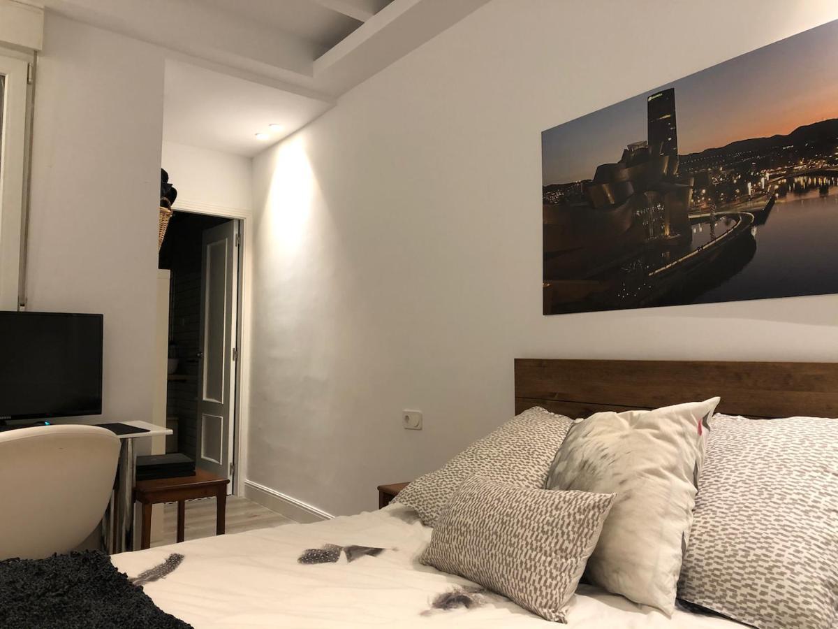 110 M2 Central Apartment In Abando Close To Guggenheim With Parking Bilbao Exterior photo